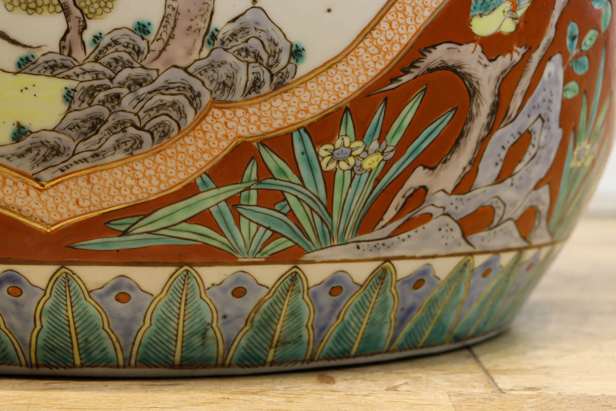 細やかな花模様の華やかな大型丸火鉢 DC7599 – 古福庵 [ KOFUKUAN