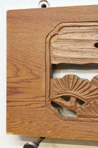 小型サイズ！！竹の側を鶴が優雅に舞う姿を描いた彫刻欄間素材 EZ2859