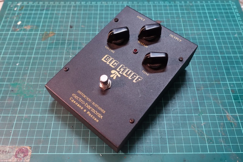 ELECTRO-HARMONIX Russian BIG MUFF π（フット・スイッチの交換