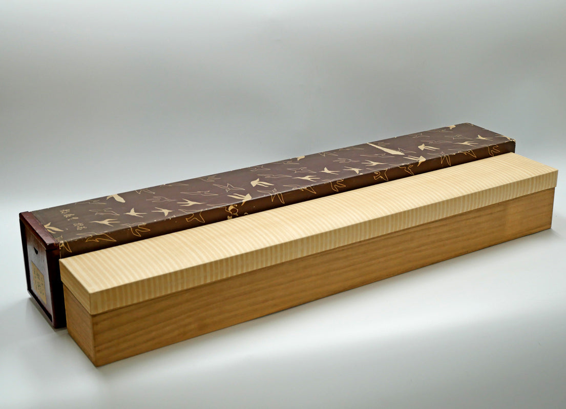 森田沙伊「虹鱒」日本画彩色・紙本・太巻・共箱（二重箱） 絵画買取