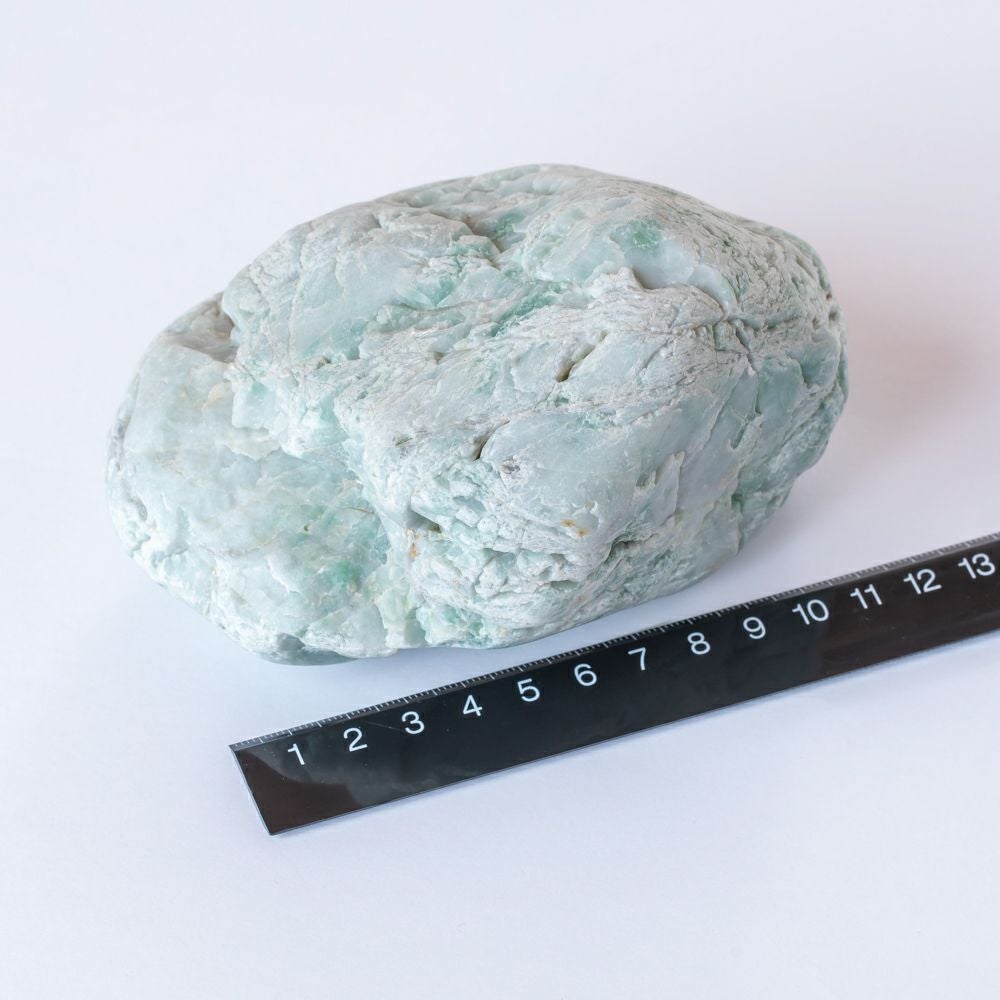 淡緑色・1,200g】（高品質淡緑色ヒスイ）糸魚川天然翡翠原石 | 糸魚川