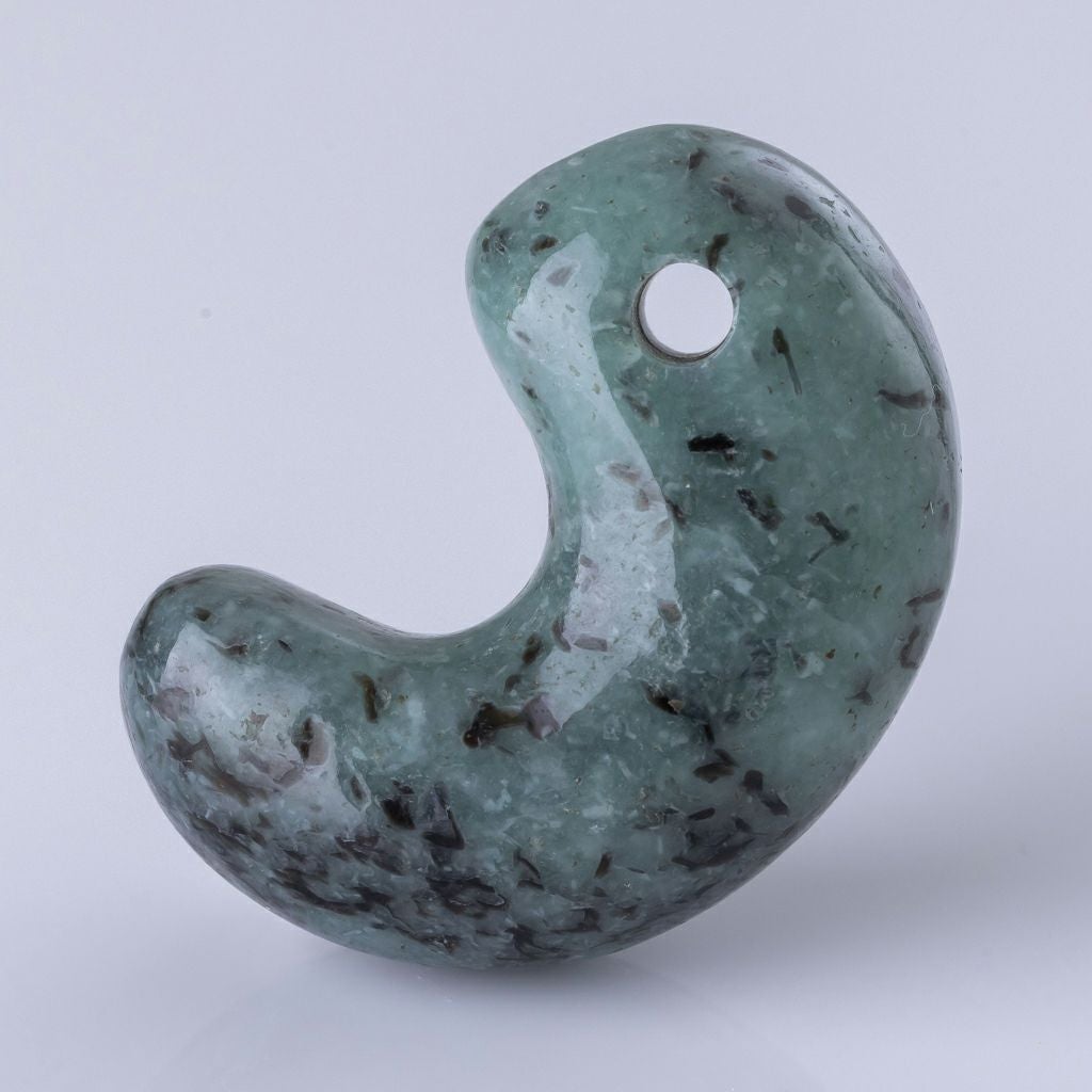 色別／濃緑色・緑色ヒスイ | 糸魚川翡翠工房こたき