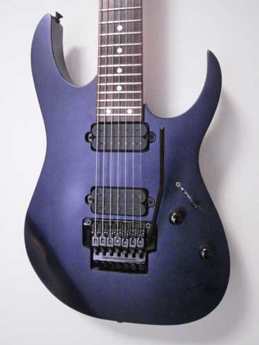 □ジャンク品9,000円で入手した7弦ギターを持って弾きたくなったのは