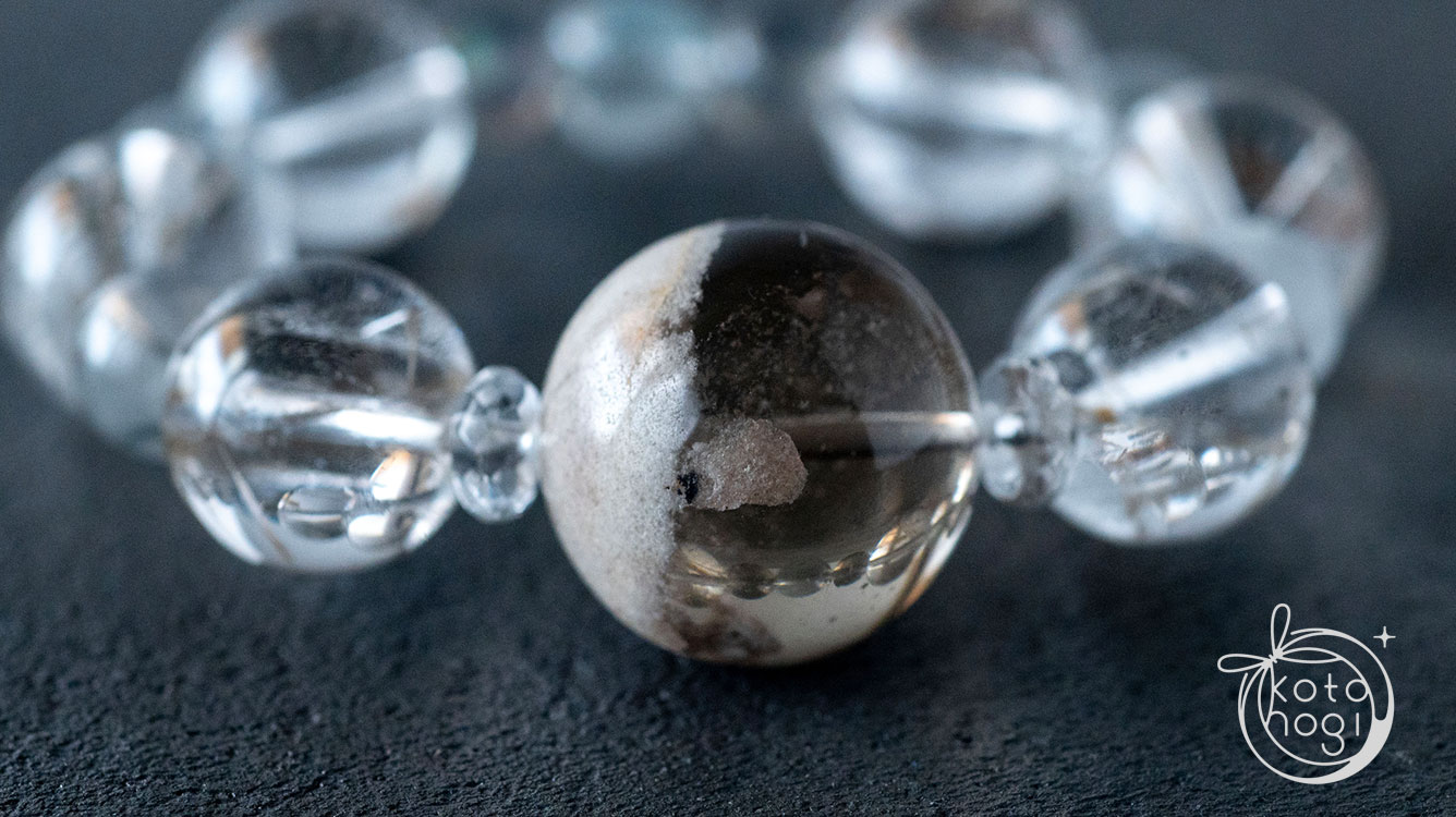 ホワイトガーデンクォーツ - 天然石で作るお守りブレスレット、お守り