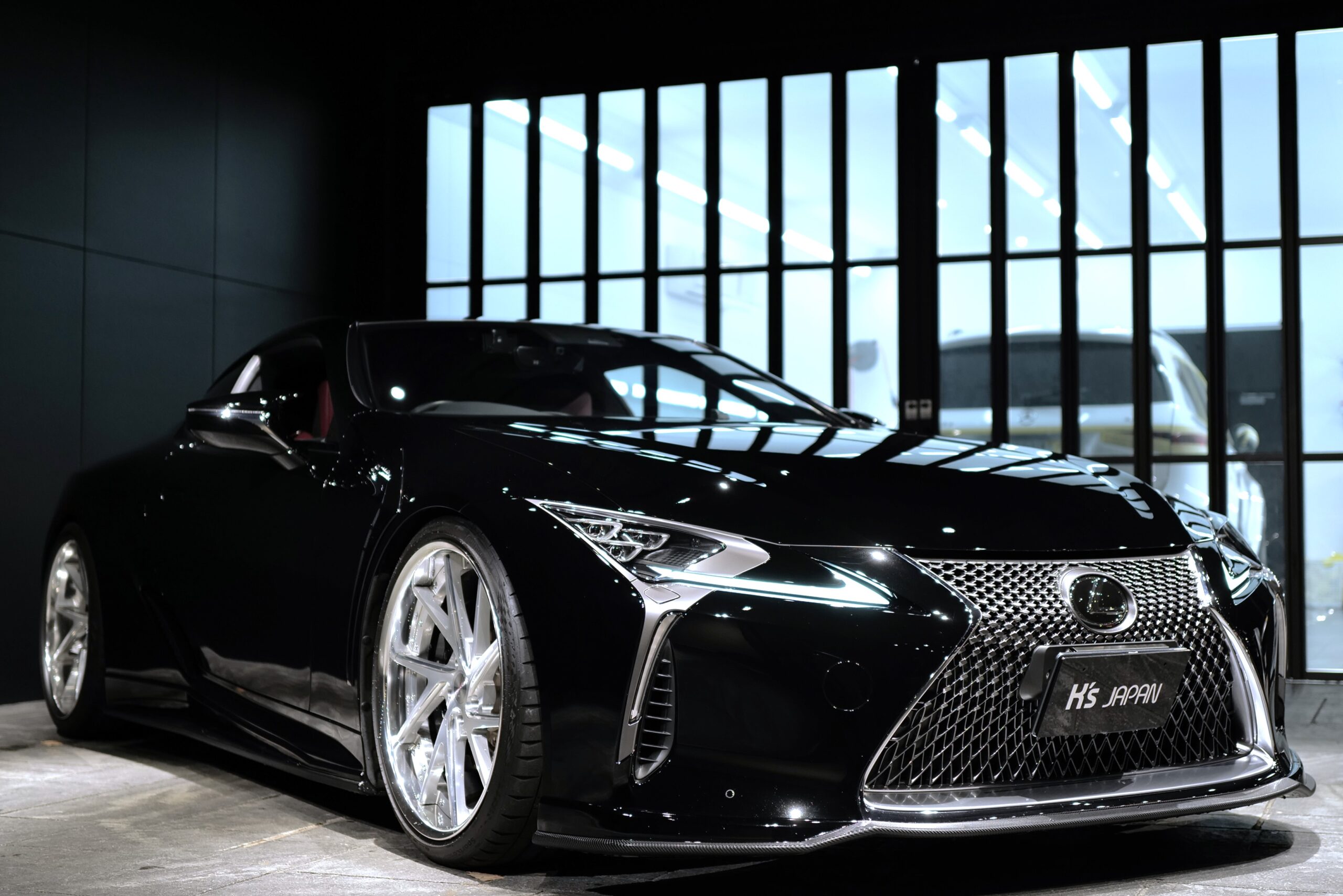 新在庫車両！ レクサス LC500 Lパッケージ - 株式会社ケイズモビリティ