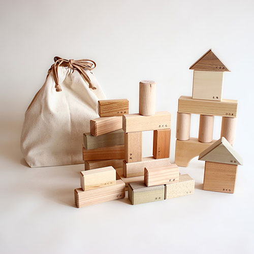 寄木の積木 ふくろ入り オークヴィレッジ｜木のおもちゃ KURABOKKO