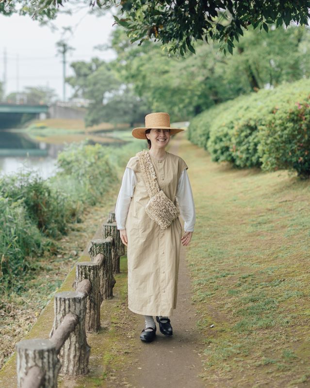 R&D.M.Co-（オールドマンズテーラー）」に別注した限定色のフリル