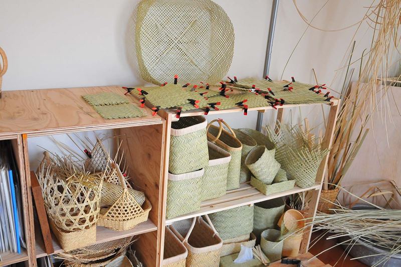 すず竹細工作家・橋本晶子さんの編組品 | 暮らしとおしゃれの編集室