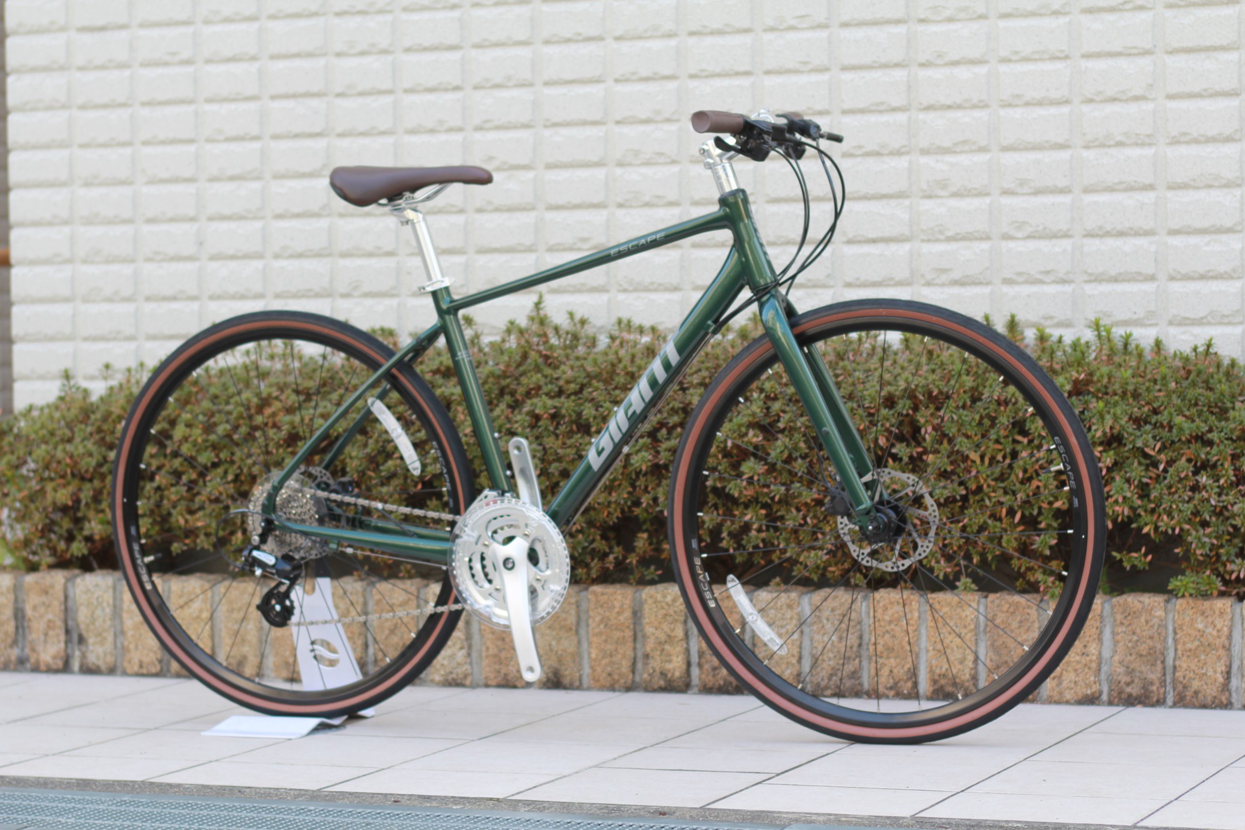 GIANT『ESCAPE R DISC』雨の日でも自転車に乗る人にオススメな油圧