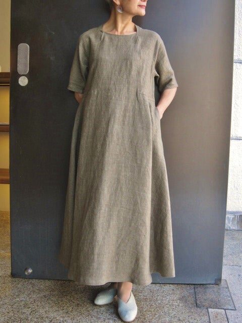 ヨーガンレールのワンピースが人気な理由は？着こなしや人気モデルも紹介！