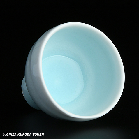 塚本快示 青白磁盃 | 銀座 黒田陶苑