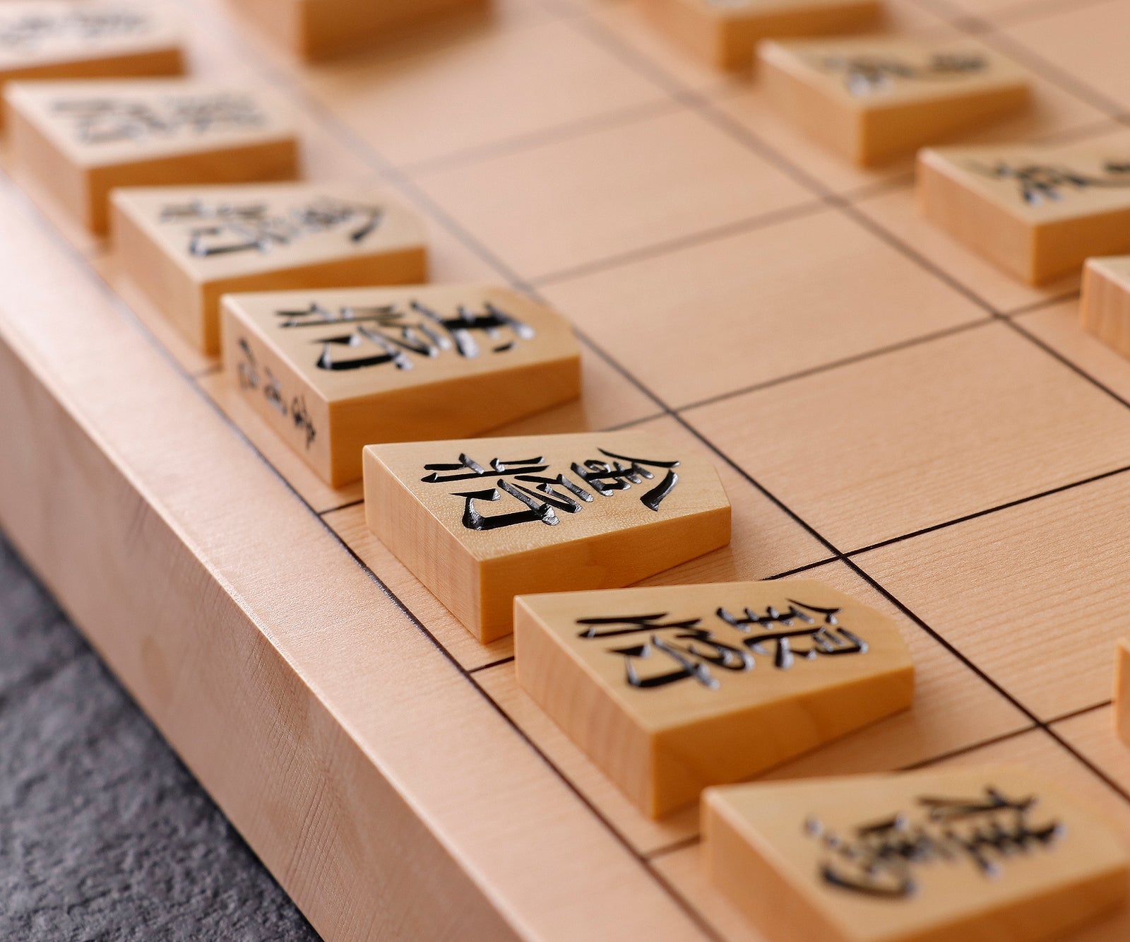 駒師 幸月（こうげつ）作 御蔵島本黄楊 柾目 清定書 手彫り将棋駒 SKM