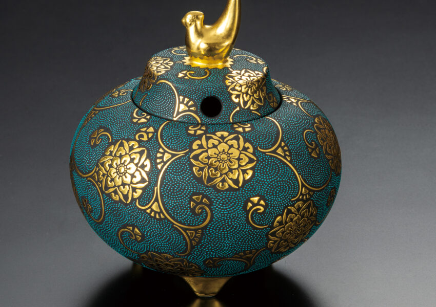 三代 仲田錦玉 | 盛金・青粒の第一人者 | 九谷焼 MAG