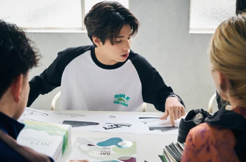 CONVERSE × Hiro（MY FIRST STORY）コラボスニーカー | 靴（シューズ