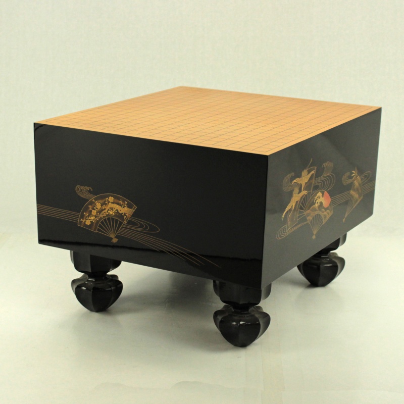 蒔絵(吉祥の図）碁盤 6.7寸 18Y281