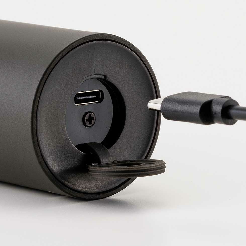 000000000998-05.jpg?size=l&w=