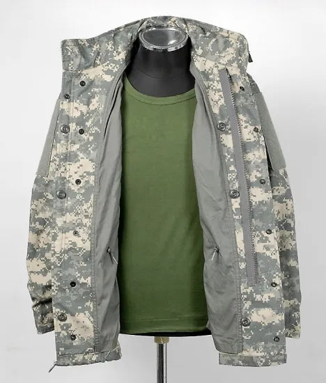アメリカ軍 ACU デジタルカモ M-65 フィールドジャケット USED A5AU