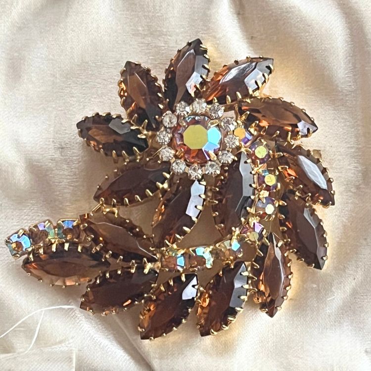 セット】セミパリュール アンバーブラウン ブローチ＆イヤリング 60's