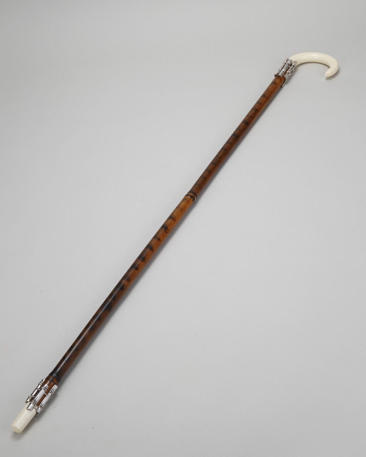 本煤竹(すすたけ)ステッキ、セパレート型 – ステッキ専門店【ラカッポ】