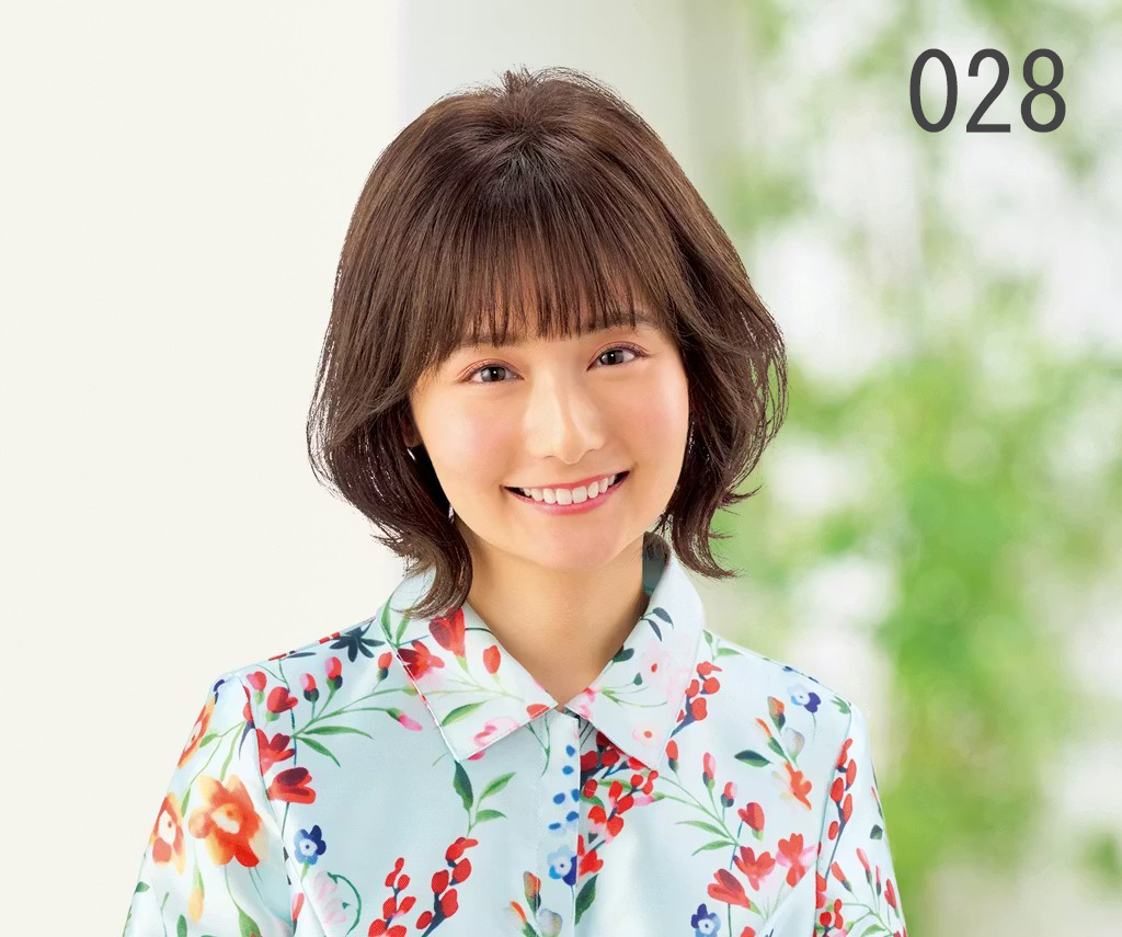 ミディアム:セミオーダーウィッグ 028:毛先が軽やかなふんわりくびれ