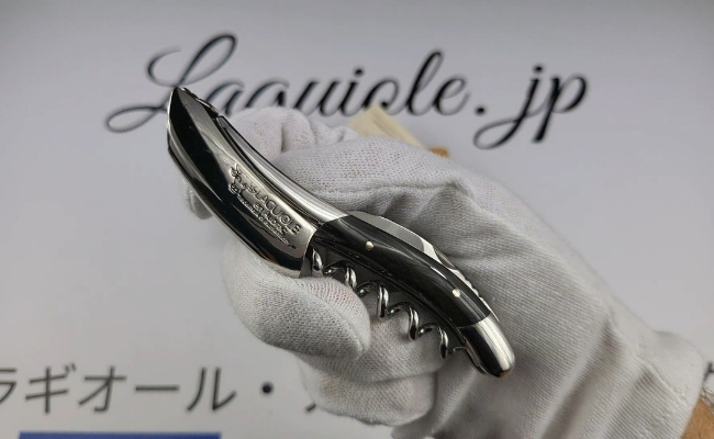 ラギオール ソムリエナイフ、バッファローホーンハンドル | LAGUIOLE.JP