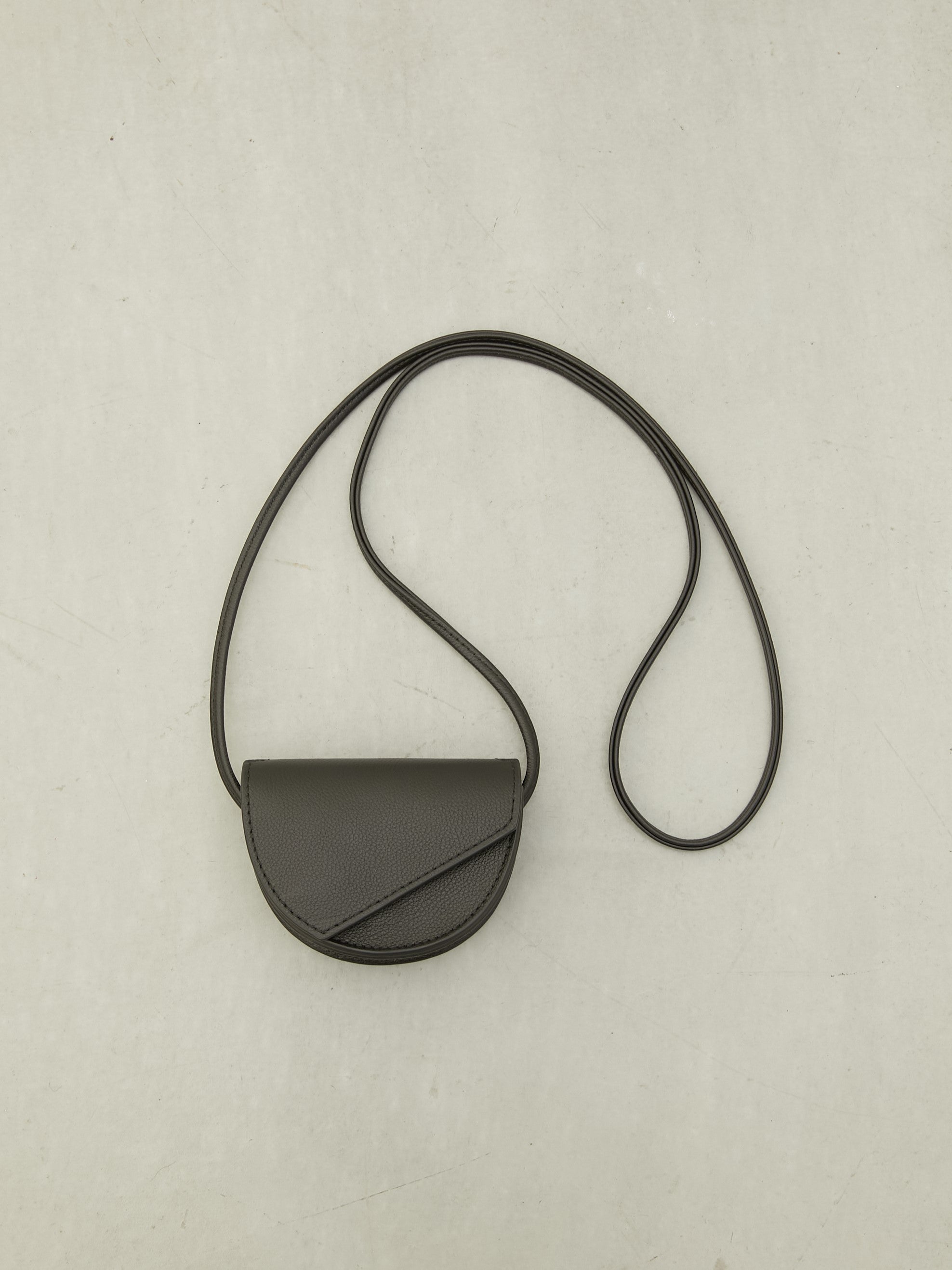 new arrival – LA PEAU DE GEM