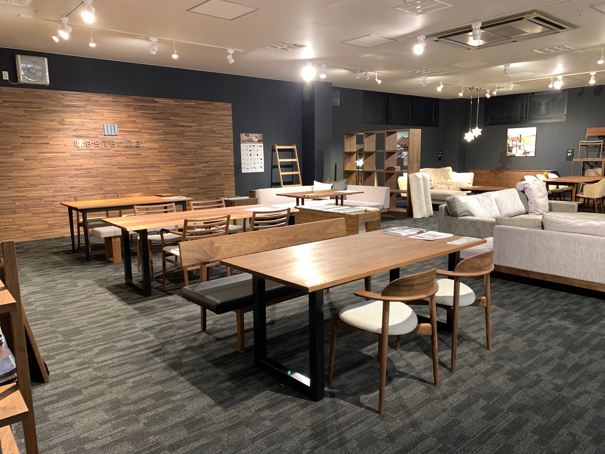 一宮本店「MasterWal（マスターウォール）」「ligne roset（リーン