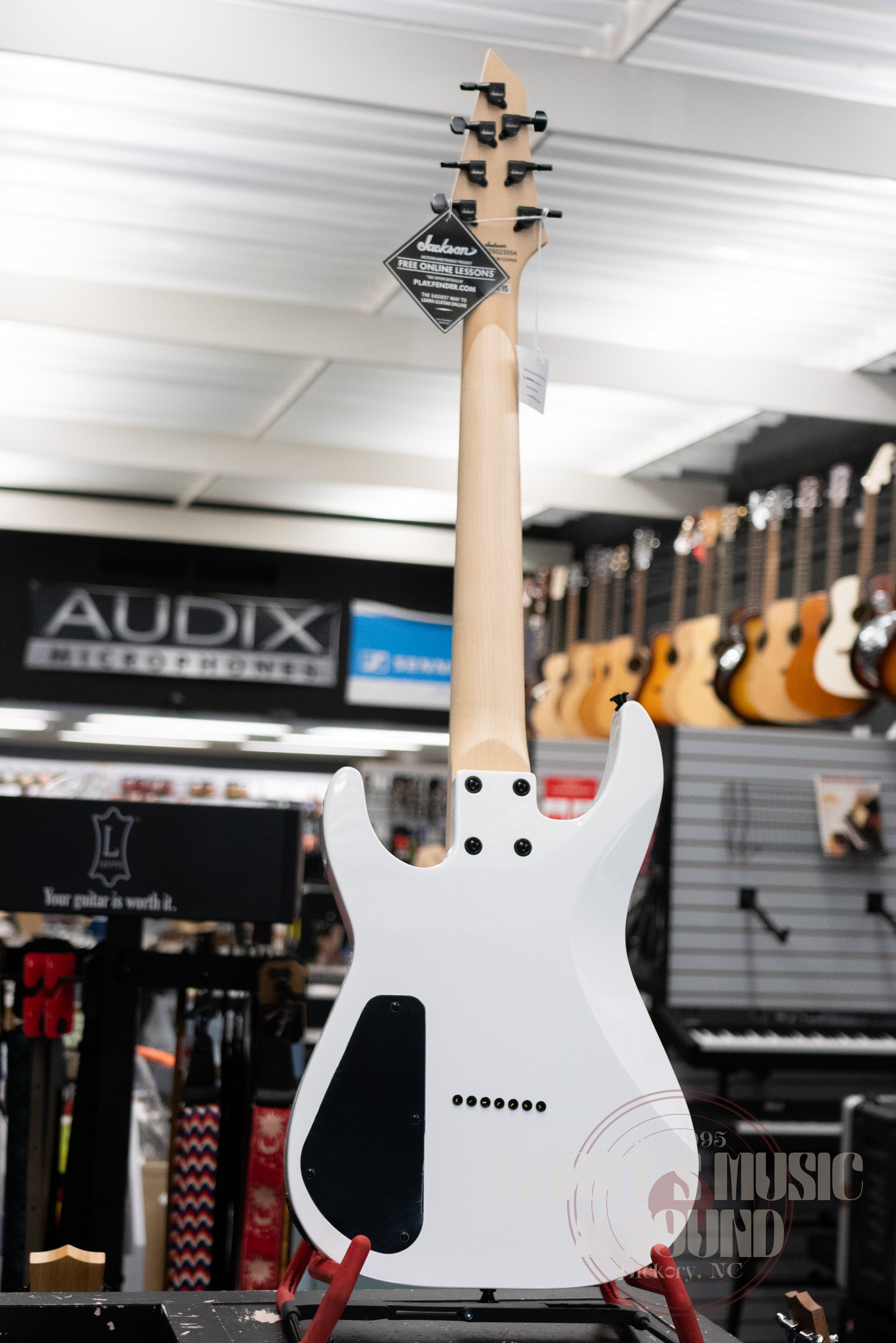 Jackson JS Series Dinky Arch Top JS32-7 DKA HT - Snow White