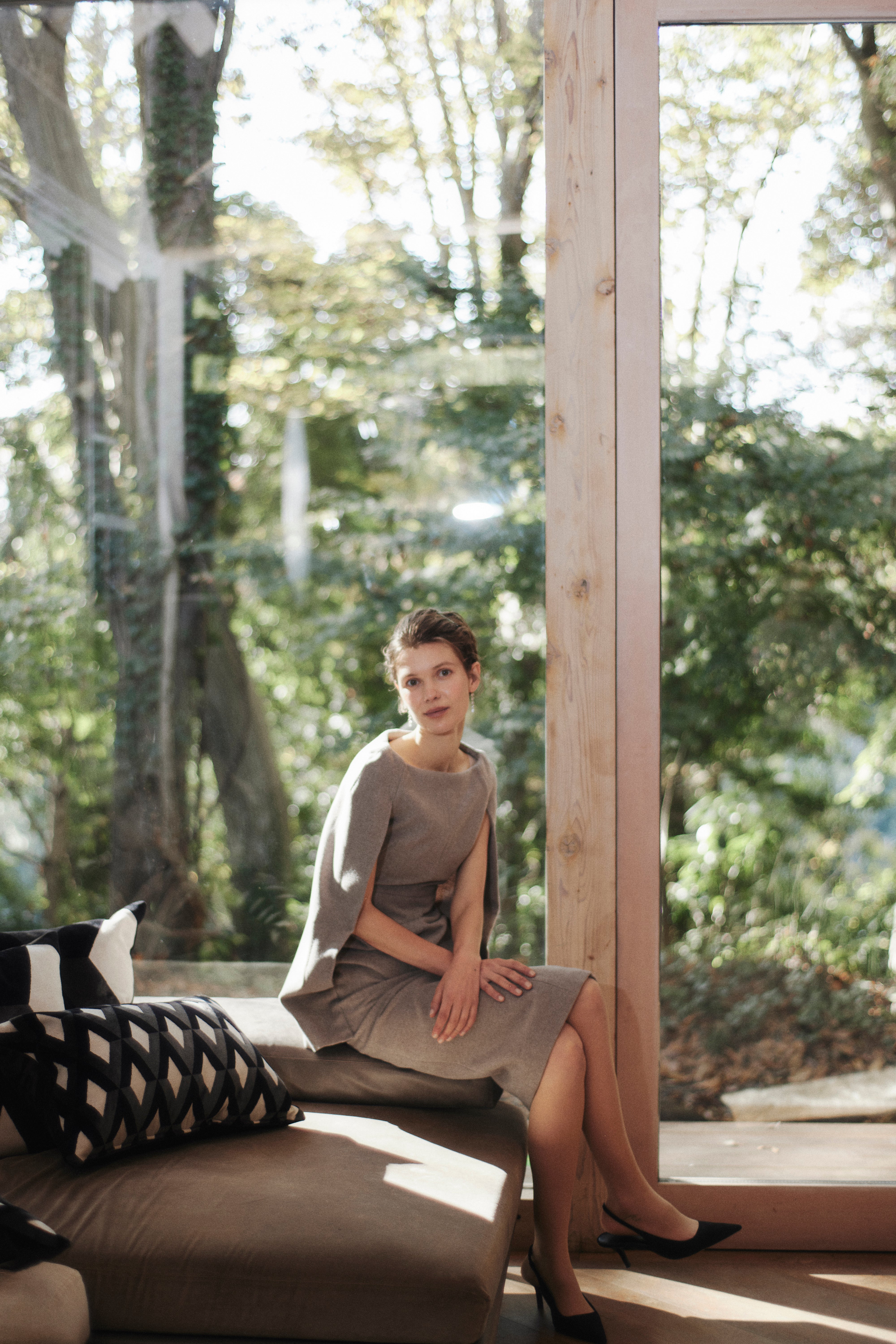 再入荷】Narrow line Cape Dress – L'AUBE BLANC