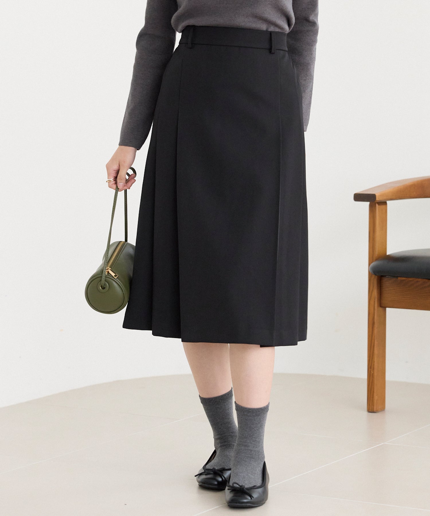 タックプリーツミディスカート | ラビアンジェ-⼤きいサイズのレディース服