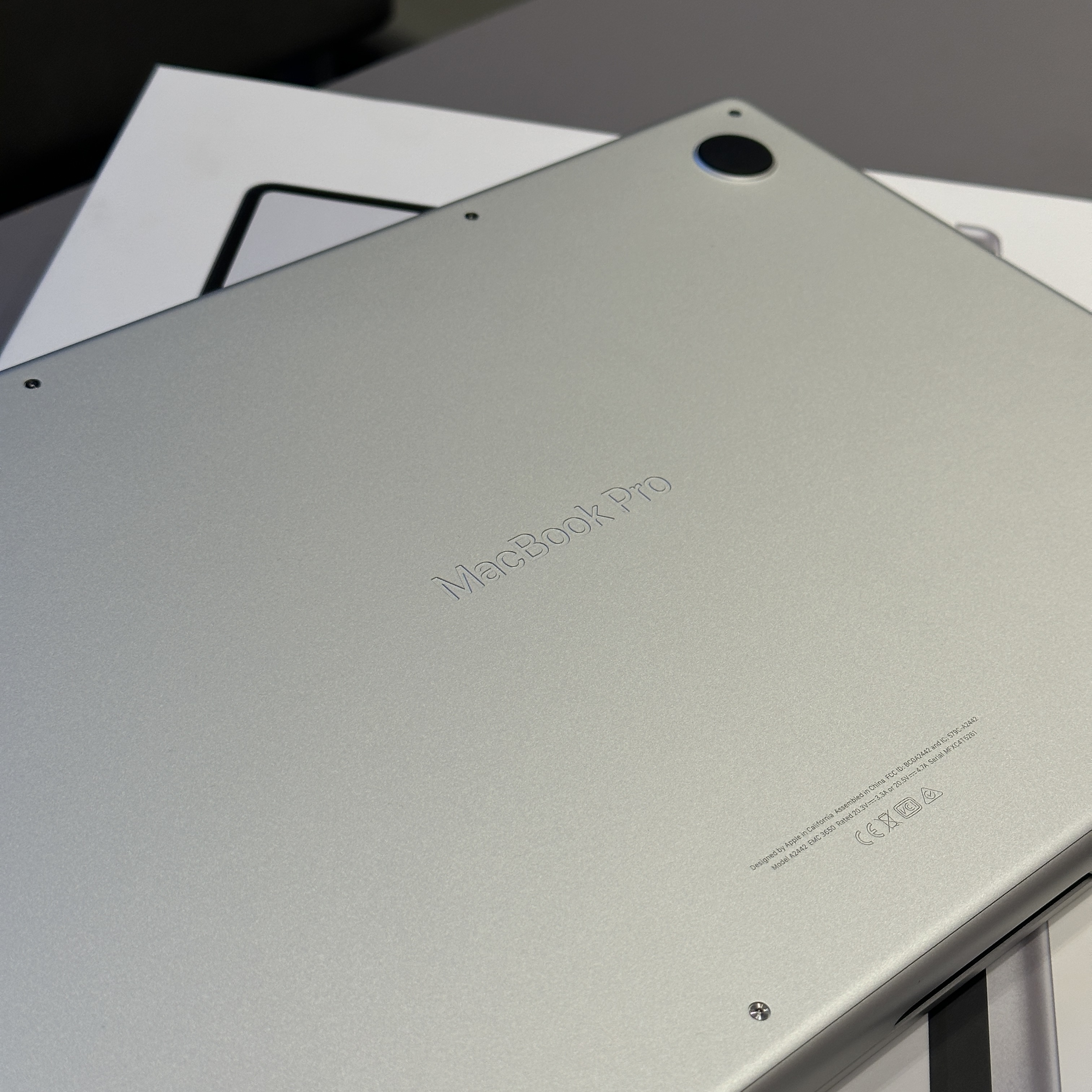 Macbook M1 PRO 14″ 512GB SSD 16GB RAM (seminovo) – LS