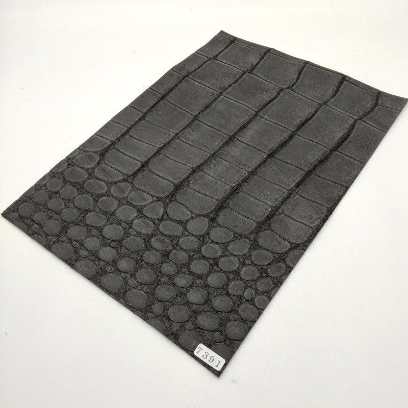 ワニ革/クロコダイル【A4/1.3mm】デニムグレー/Aランク/w7391 – レザー