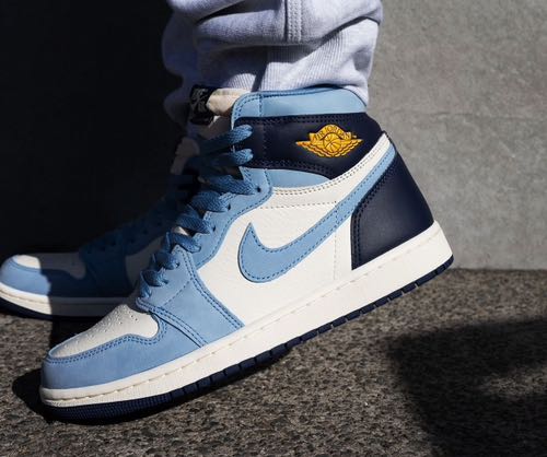Nike Air Jordan 1 Retro High OG First in Flight – Lebrouges