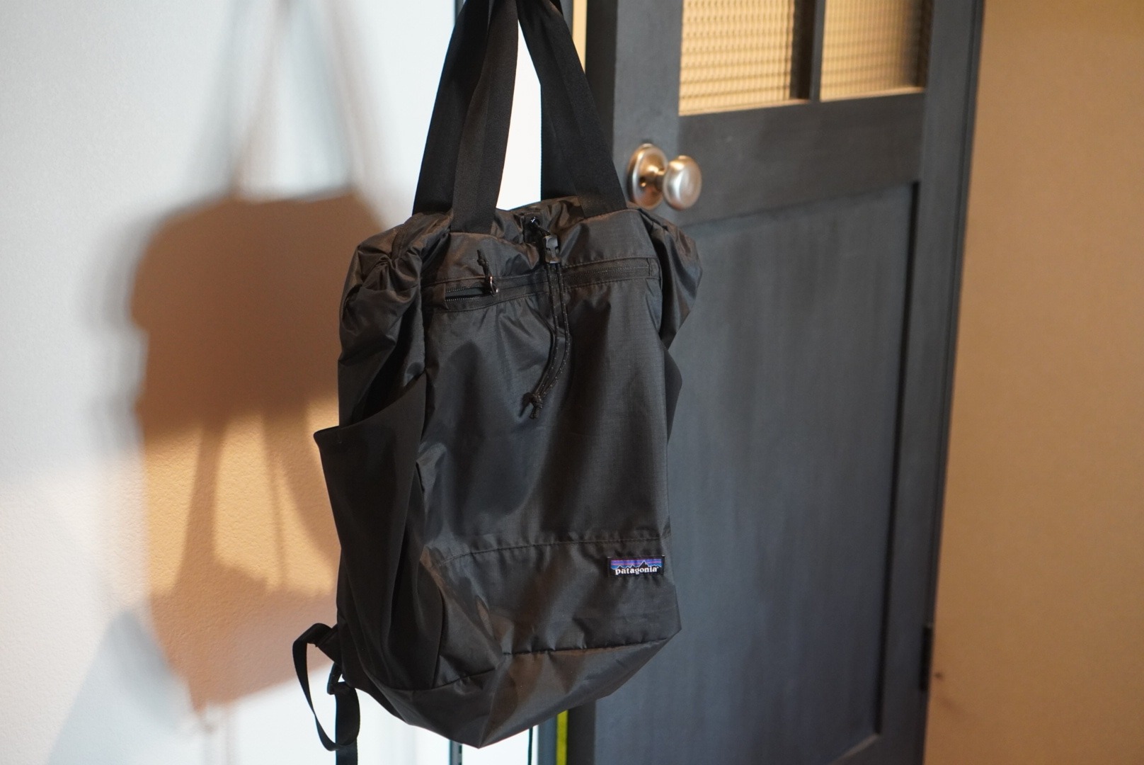 Patagonia Ultralight Black Hole Tote Pack】トートにもなる多機能