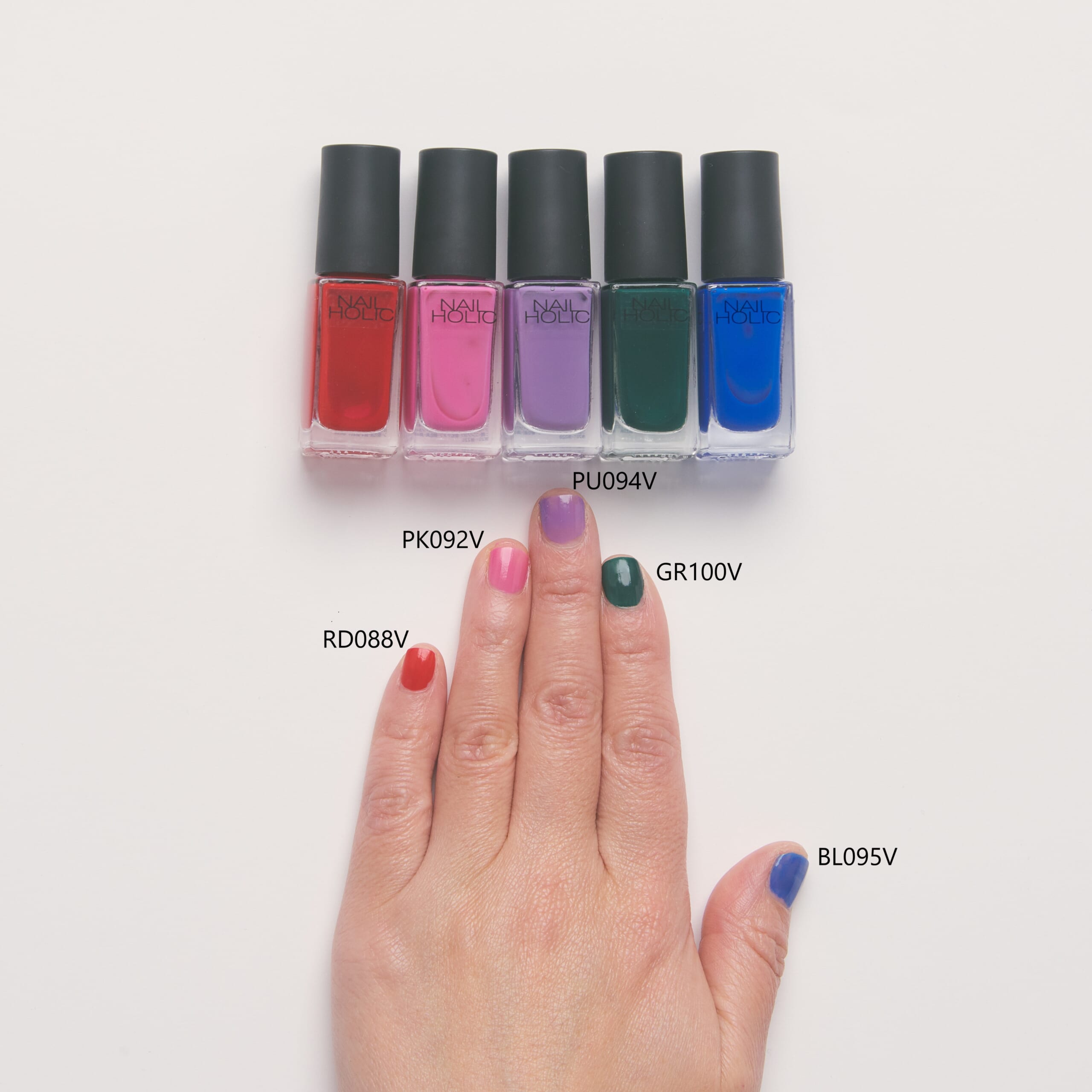 396！【ネイルホリック】全20色のポップな高彩度カラーは、シミや
