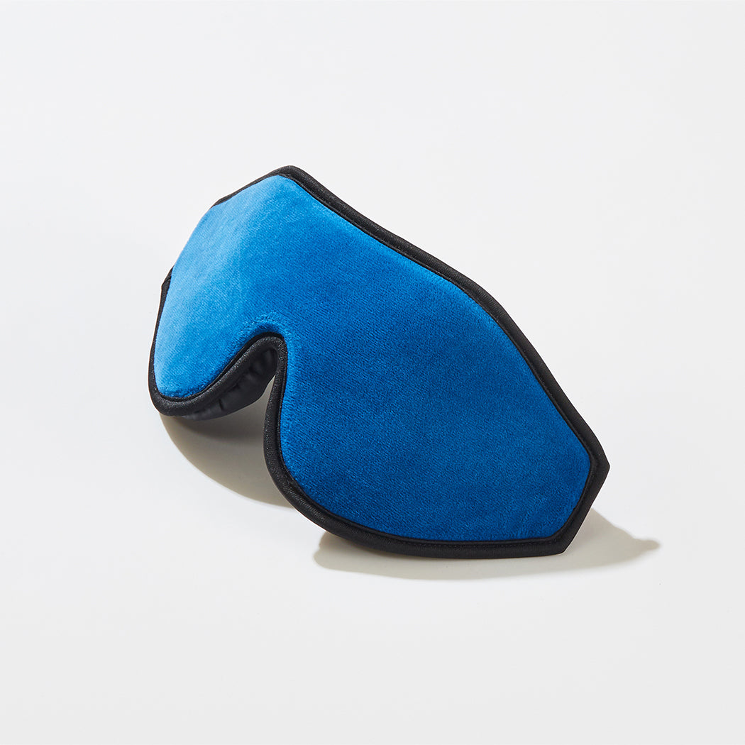 立体的なデザインで睡眠をサポートするアイマスク【TRAVEL SENTRY