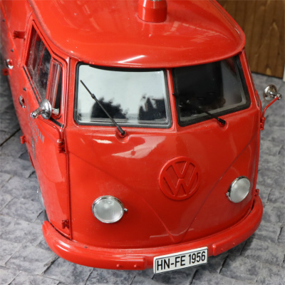 Sunstar 1956 VOLKSWAGEN FIRE ENGINE & 京商オリジナル 1/12