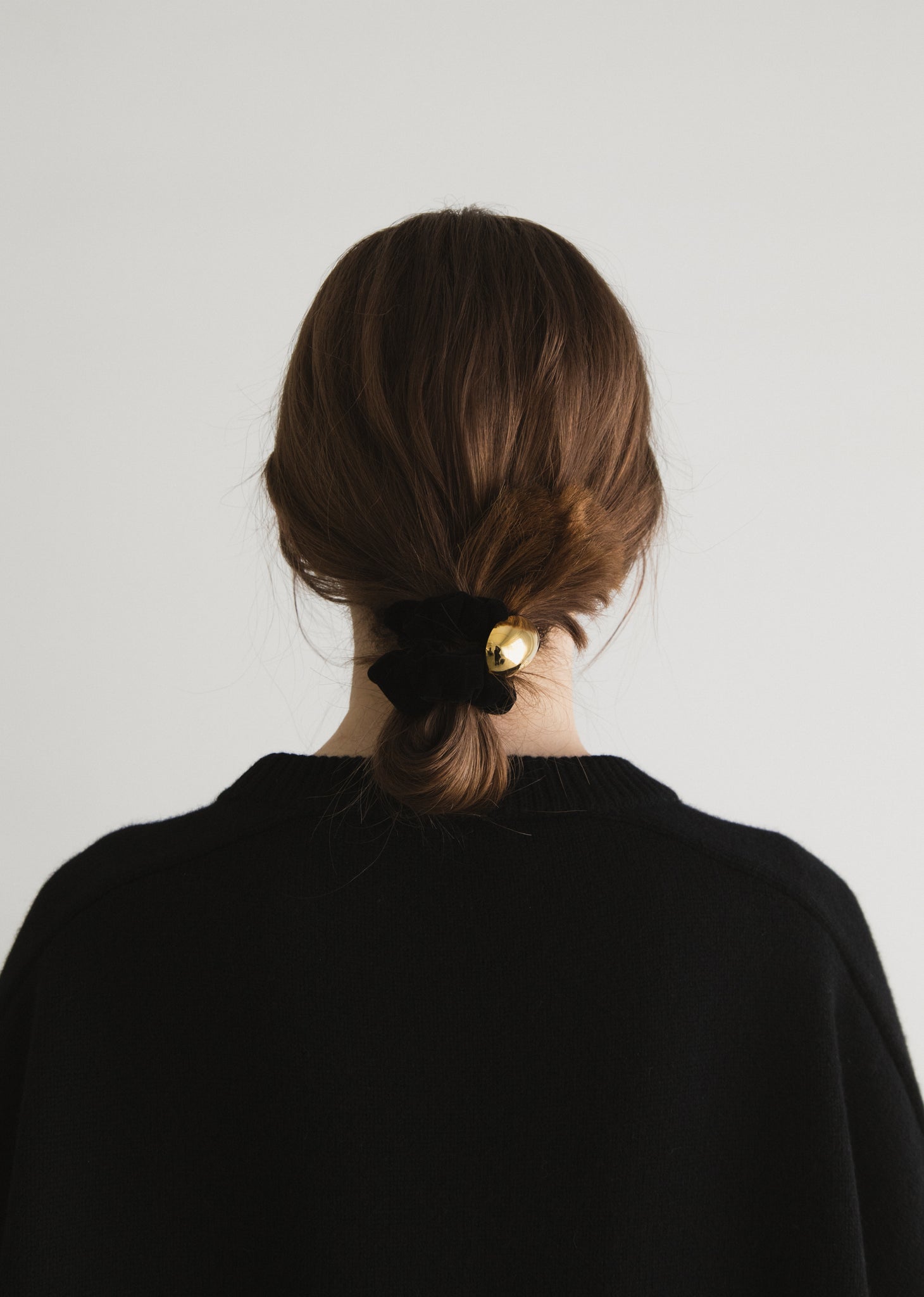 E-VELVET(Black) – LETICIA