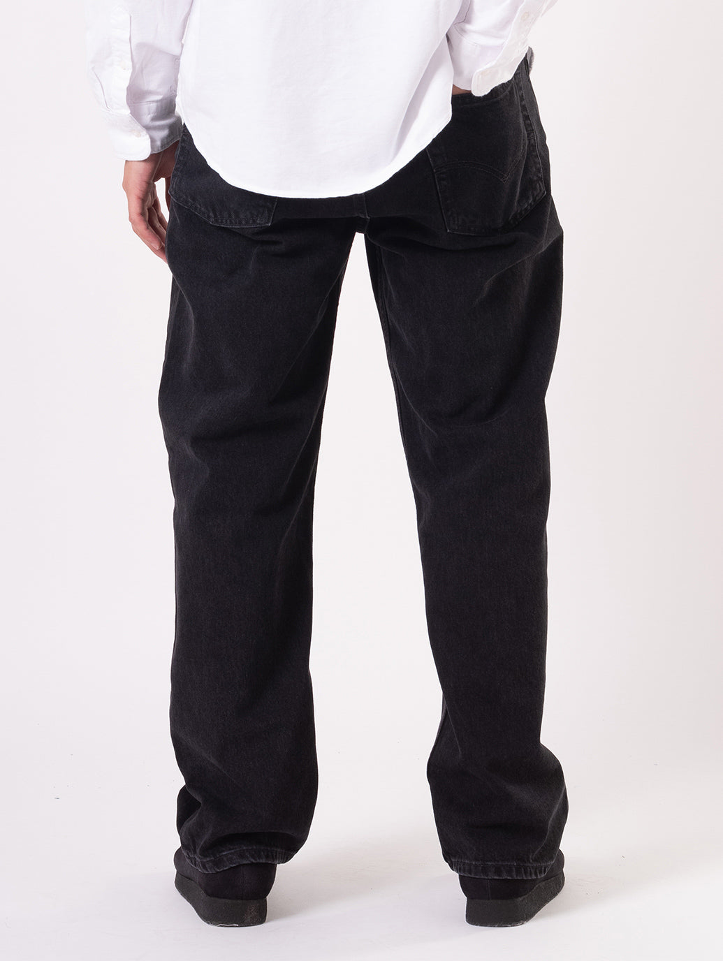 565™'97 ルーズストレート ジーンズ ブラック – リーバイス®公式