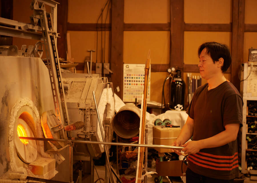Taizo Glass Studio 安田 泰三さん | レヴォの料理に欠かすことが