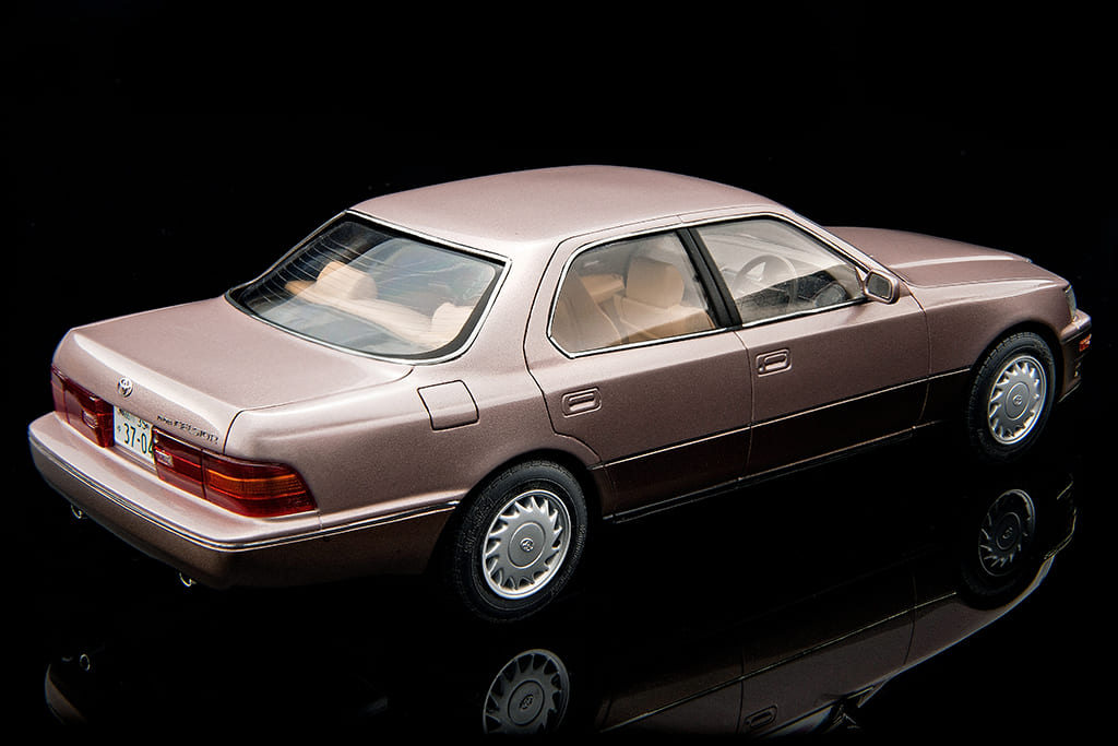 最良の「初代セルシオ」を2社のボディをつなげて作る！ プラモでも源流