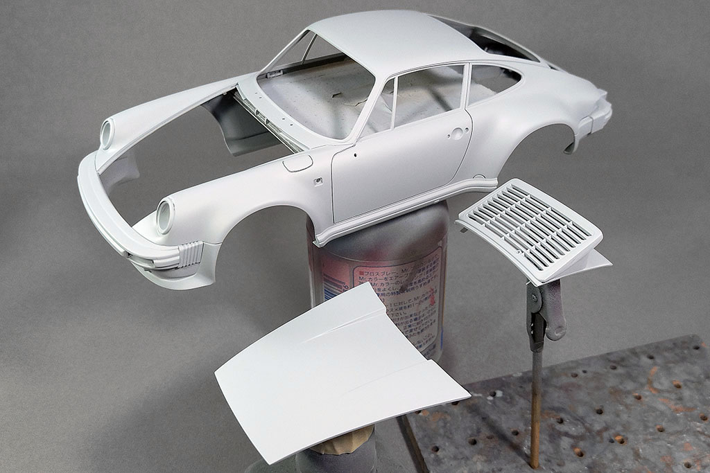 ボディを美しく塗り上げるコツも大公開！タミヤ＋フジミで作る