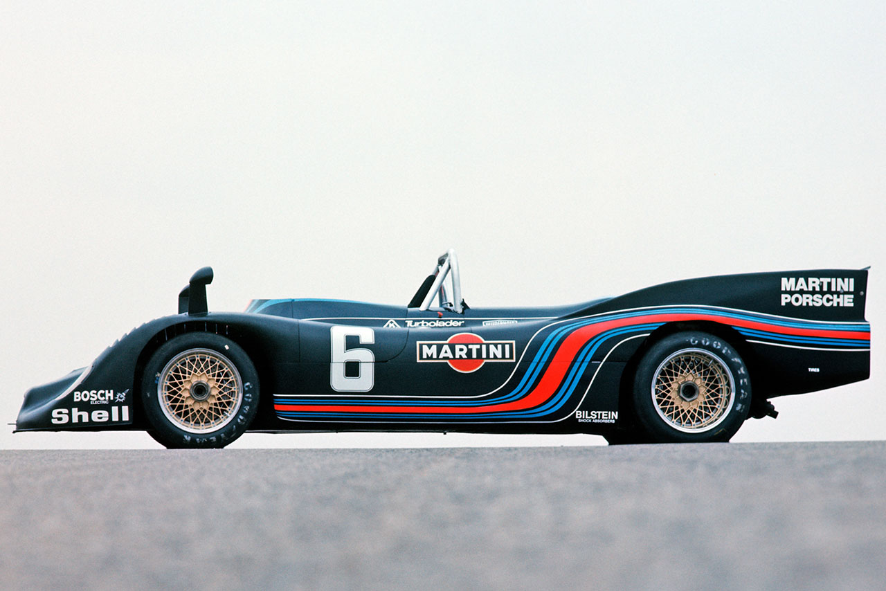 ポルシェ、最新コレクションは“911のボンネット”が目玉。1976年ル