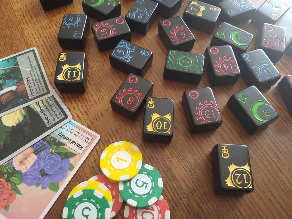 今、大人気のボードゲーム！レキシオネオ