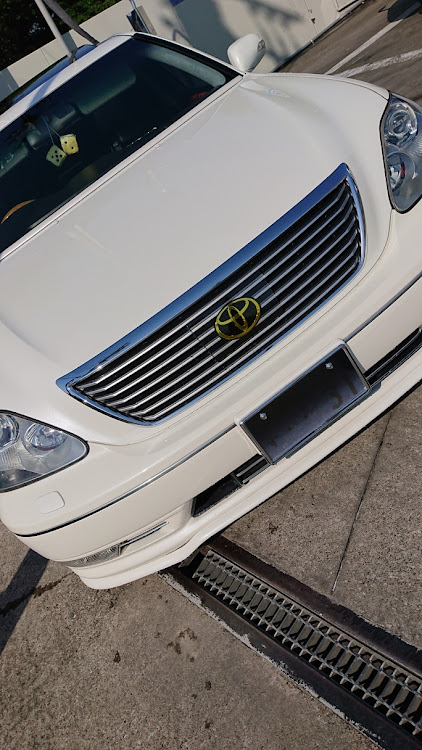 セルシオの純正プリクラグリル改・ゴールドプリクラッシュに関する