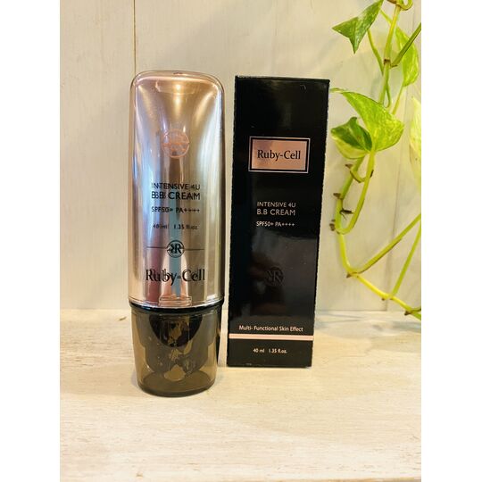 傷みがちなロングヘアもトリートメントでケア | 大阪市港区の美容室