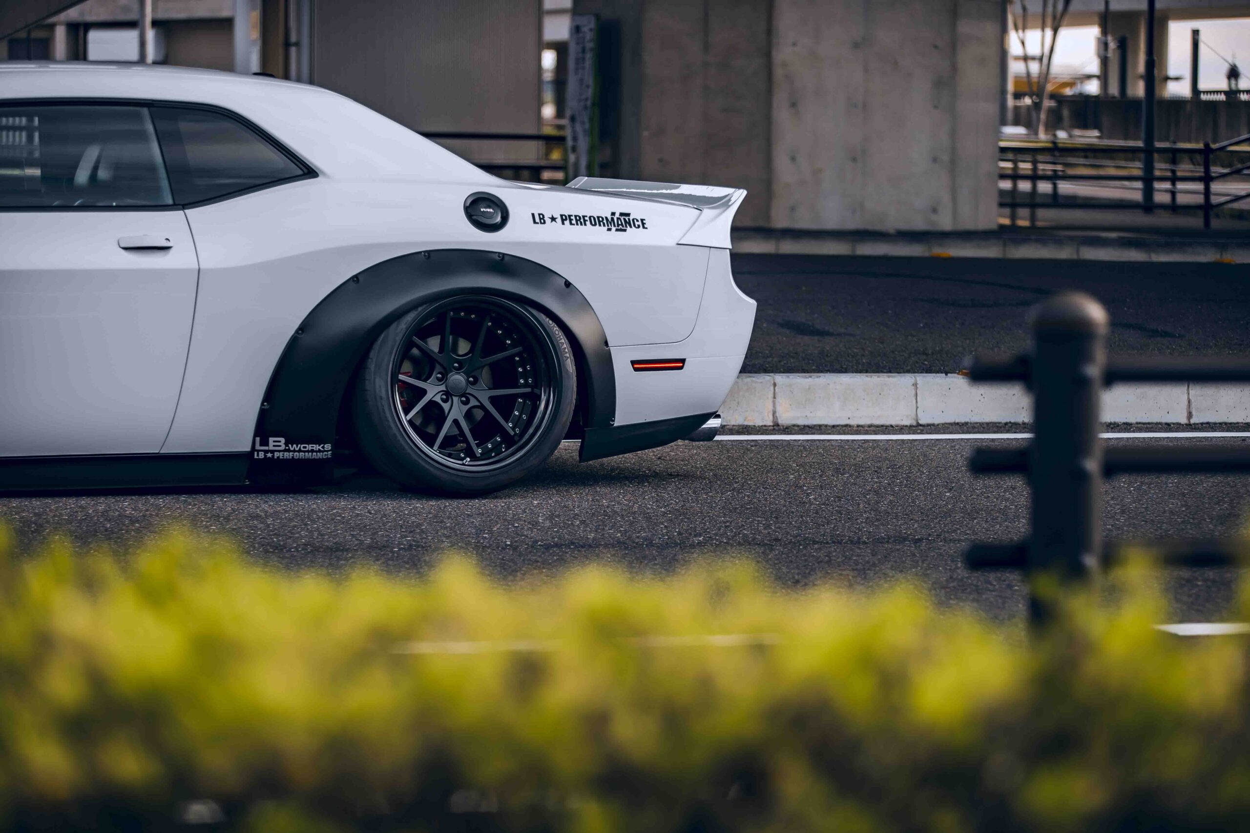 LB-WORKS DODGE Challenger - LIBERTY WALK | リバティーウォーク