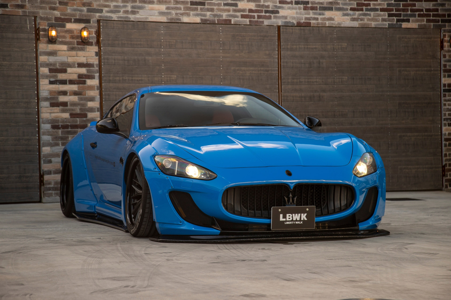 LB-WORKS MASERATI GRANTURISMO - LIBERTY WALK | リバティーウォーク