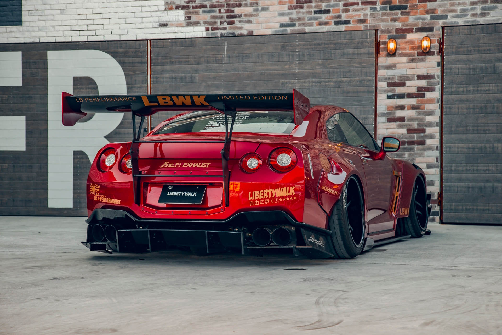 LB-WORKS NISSAN R35 GT-R Type2 Candy red - LIBERTY WALK
