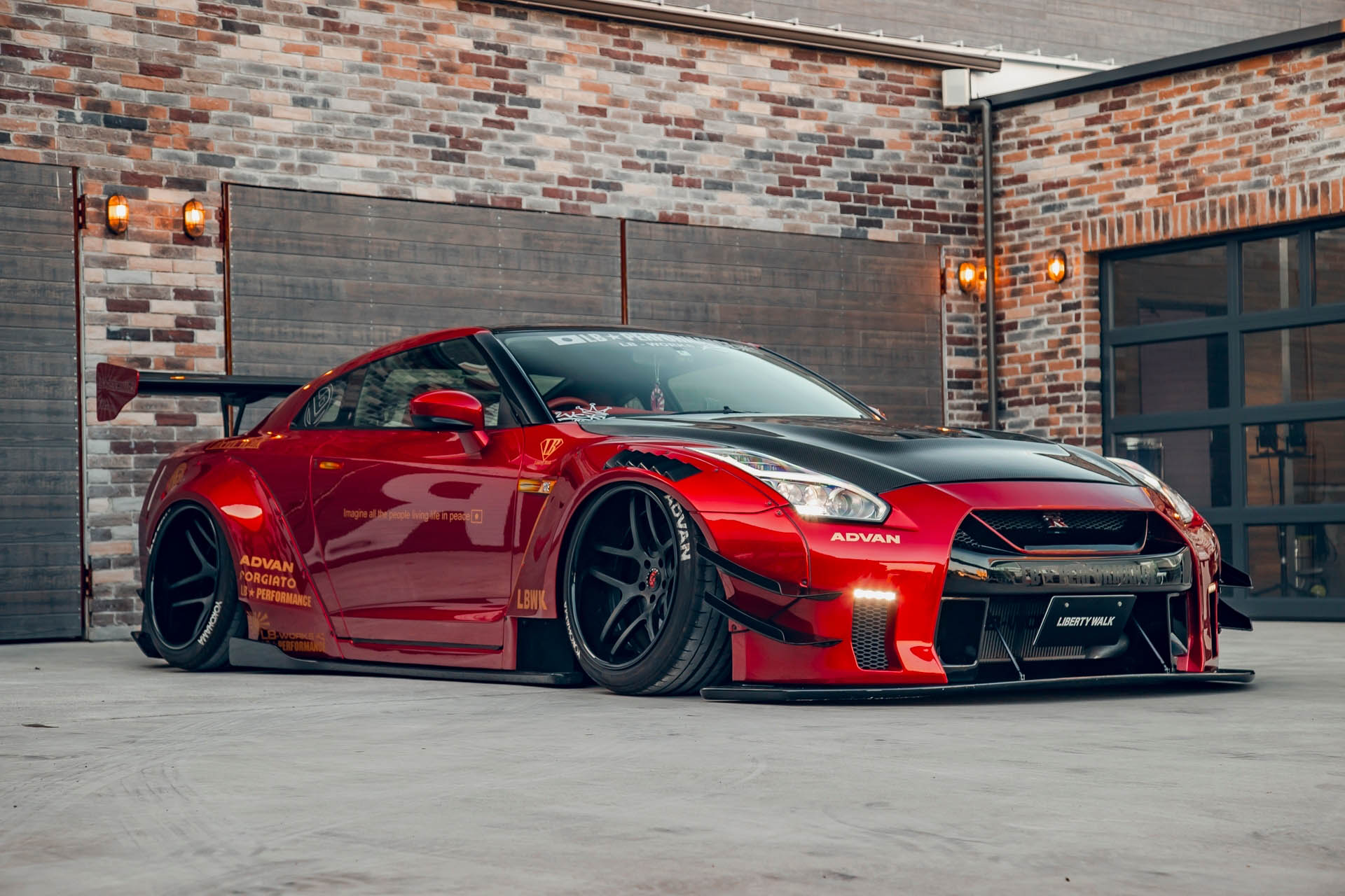 LB-WORKS NISSAN R35 GT-R Type2 Candy red - LIBERTY WALK